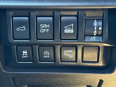 Certified 2023 Subaru Forester Limited image 19