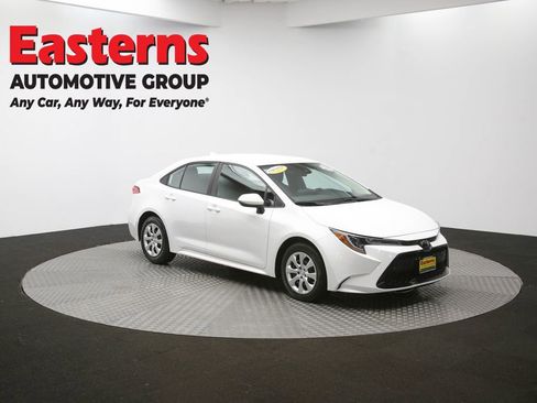 Used 2022 Toyota Corolla LE image 46