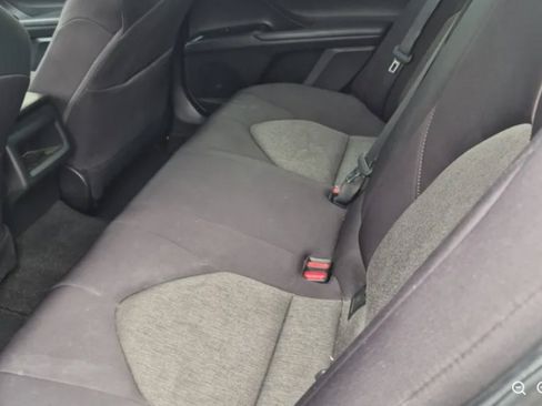 Used 2020 Toyota Camry LE w/ Preferred Accessory Package FWD image 8