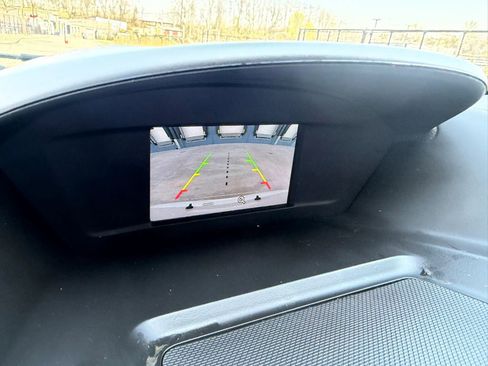 Used 2018 Ford Escape SE w/ SE Sport Appearance Package image 19