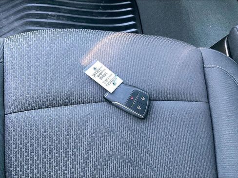 Used 2025 Chevrolet Silverado 1500 W/T w/ Trailering Package image 30