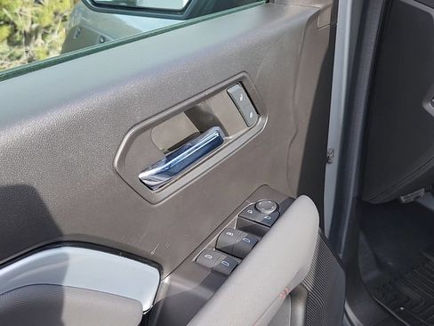 Used 2024 Chevrolet Colorado Z71 image 7