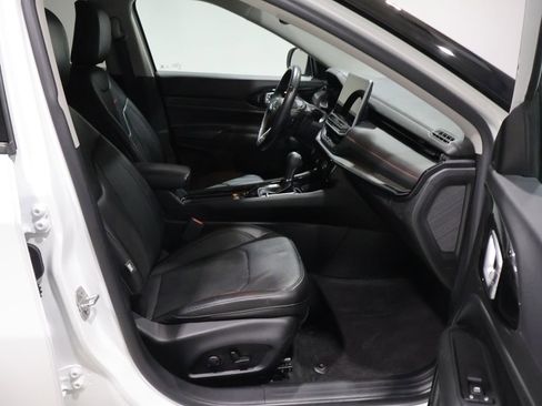 Used 2022 Jeep Compass Trailhawk w/ Trailhawk Elite Group AWD/4WD image 24