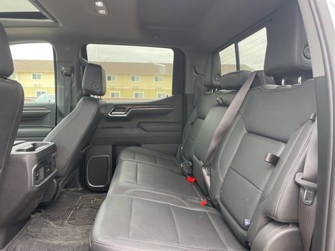 Used 2023 GMC Sierra 1500 SLT w/ SLT Premium Plus Package image 19