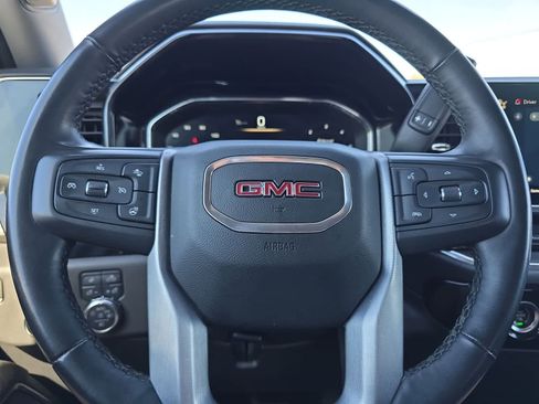 Used 2024 GMC Sierra 1500 SLT AWD/4WD image 27