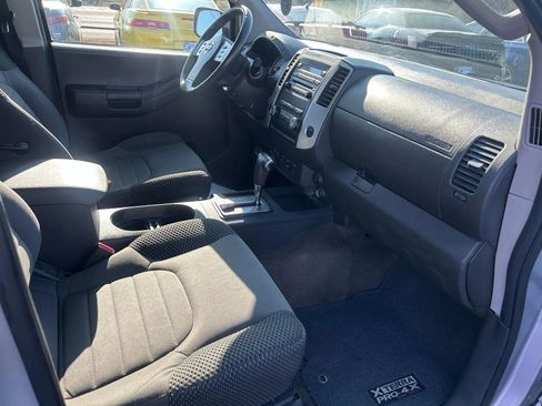 Used 2012 Nissan Xterra PRO-4X image 7
