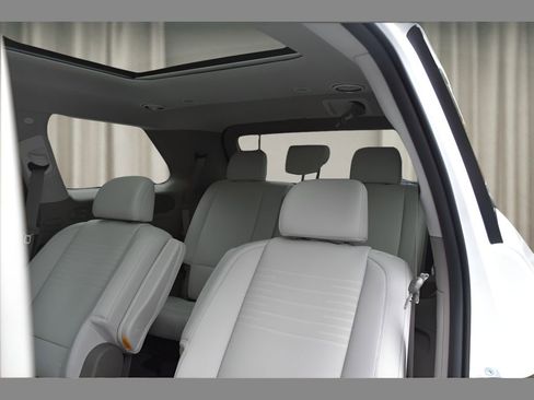 New 2026 Hyundai Palisade Limited FWD image 32