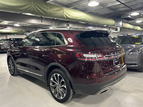 Used 2023 Lincoln Nautilus Reserve w/ Equipment Group 201A image 4