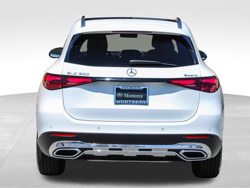 Certified 2026 Mercedes-Benz GLC 300 4MATIC image 8