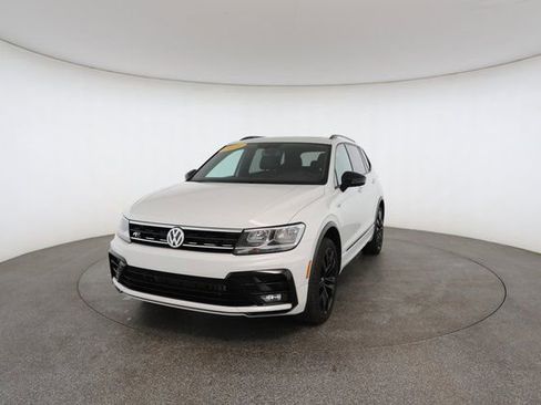 Used 2021 Volkswagen Tiguan SE R-Line image 32