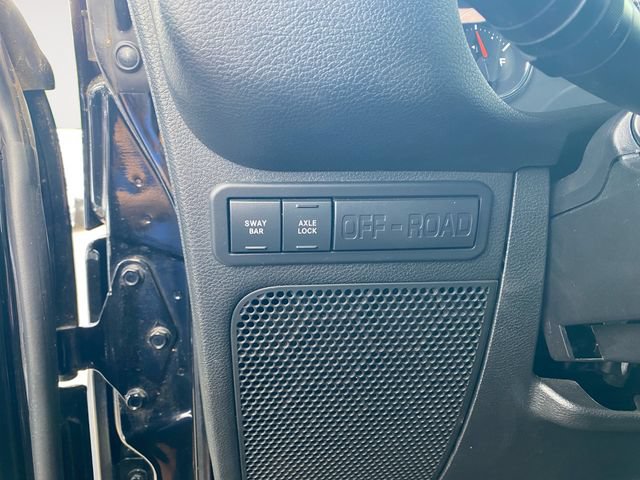 Used 2015 Jeep Wrangler Rubicon w/ Power Convenience Group AWD/4WD image 18
