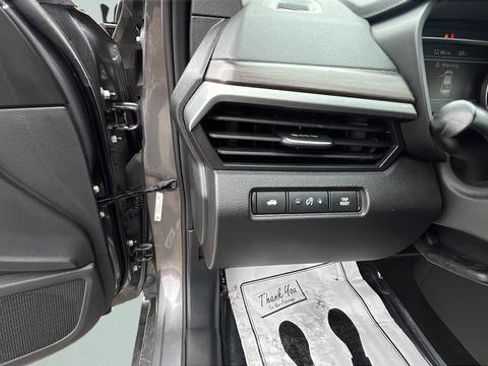 Used 2024 Nissan Altima 2.5 SV FWD image 11
