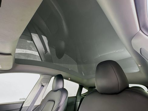 Used 2022 Tesla Model Y Performance image 24