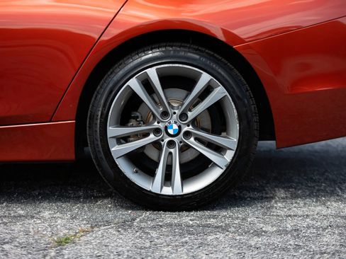 Used 2018 BMW 330i xDrive Sedan AWD/4WD image 13