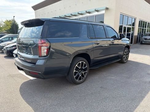 Used 2021 Chevrolet Suburban RST w/ Luxury Package AWD/4WD image 5