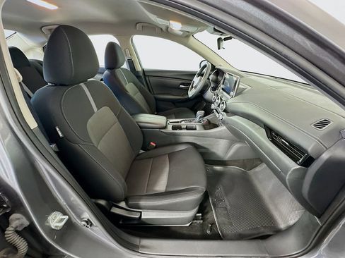Used 2024 Nissan Sentra SV FWD image 26