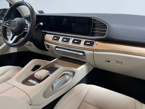 Used 2022 Mercedes-Benz GLS 450 4MATIC image 29
