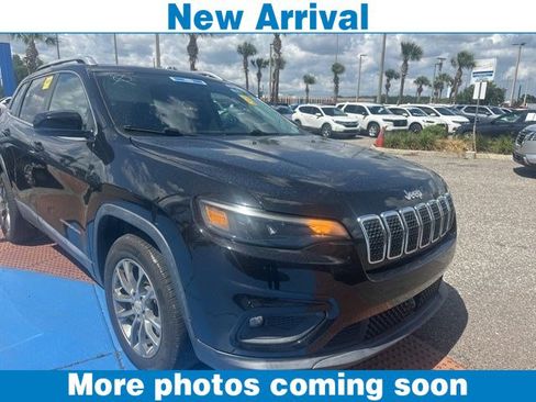 Used 2021 Jeep Cherokee Latitude Lux FWD image 1