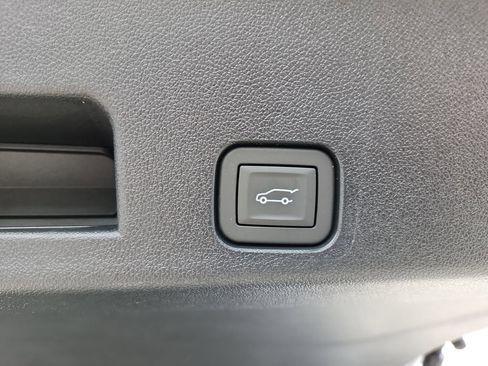 New 2026 Chevrolet Traverse High Country AWD/4WD image 12