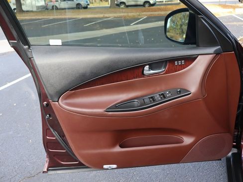 Used 2015 INFINITI QX50 Journey w/ Premium Package image 23