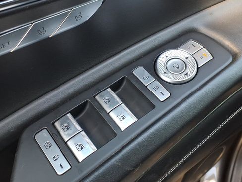 Used 2021 Genesis GV80 3.5T image 12