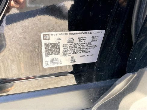 Used 2024 GMC Terrain SLT AWD/4WD image 31