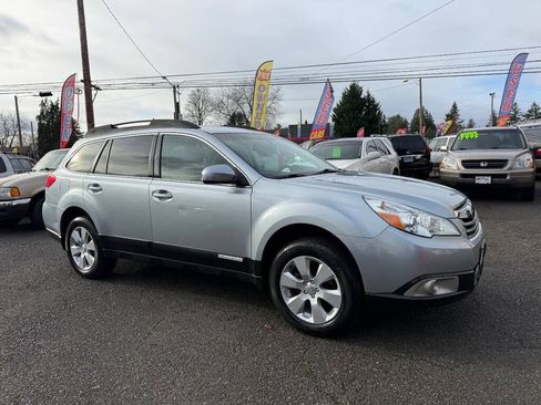 Used 2012 Subaru Outback 2.5i Premium w/ All-Weather Pkg image 2