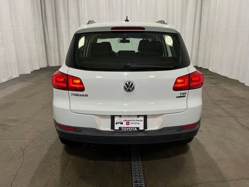 Used 2016 Volkswagen Tiguan S AWD/4WD image 4
