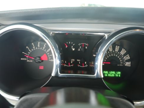 Used 2009 Ford Mustang GT image 14