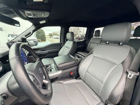 Used 2023 Ford F150 Lightning Lariat image 13