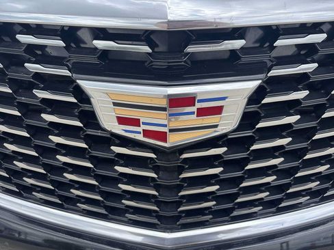 Certified 2024 Cadillac XT5 Premium Luxury AWD/4WD image 32