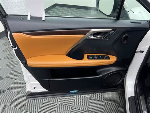 Certified 2022 Lexus RX 350 FWD w/ Premium Package image 9