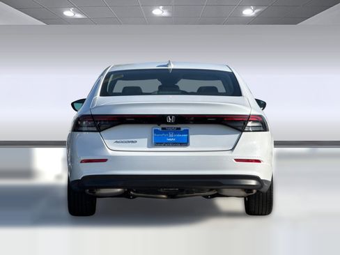 Used 2024 Honda Accord LX image 10