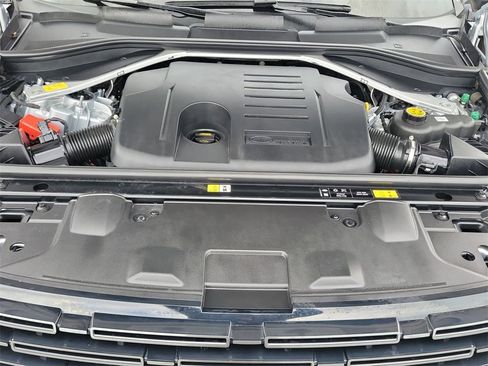 Certified 2024 Land Rover Range Rover SE image 30