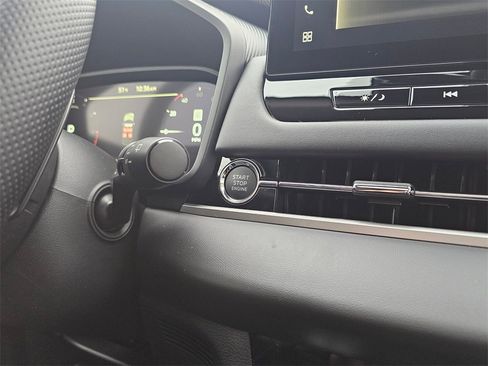 New 2026 Mitsubishi Outlander SE image 24