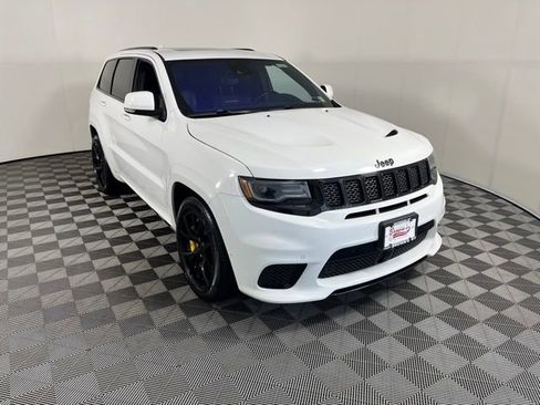 Used 2018 Jeep Grand Cherokee Trackhawk AWD/4WD image 3