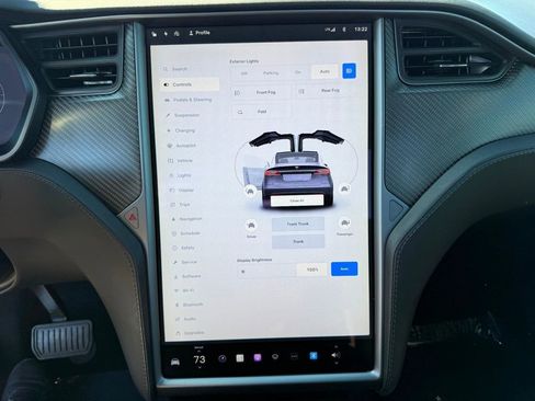 Used 2018 Tesla Model X 100D image 16