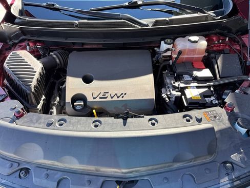 Used 2024 Buick Enclave Premium image 22