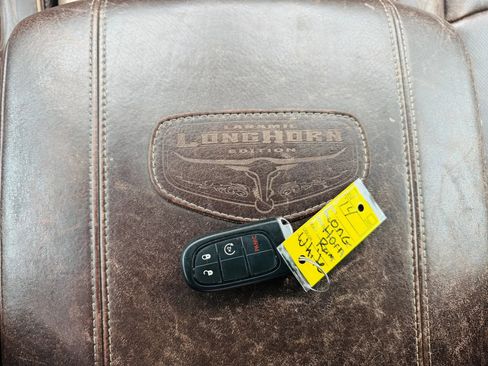 Used 2014 RAM 2500 Longhorn image 20