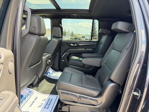 Used 2023 GMC Yukon XL Denali w/ Max Trailering Package AWD/4WD image 15