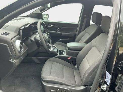 Used 2023 Chevrolet Colorado LT w/ LT Convenience Package II AWD/4WD image 10