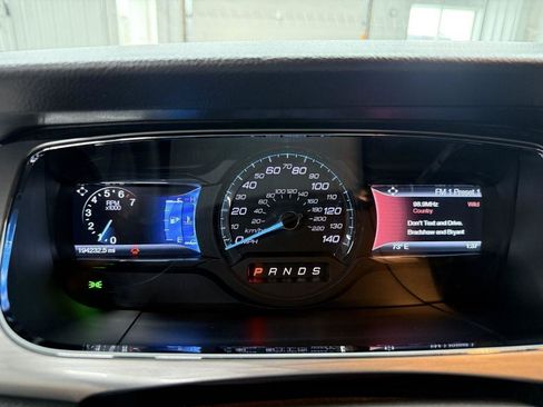 Used 2014 Ford Taurus SEL w/ Equipment Group 201A FWD image 15
