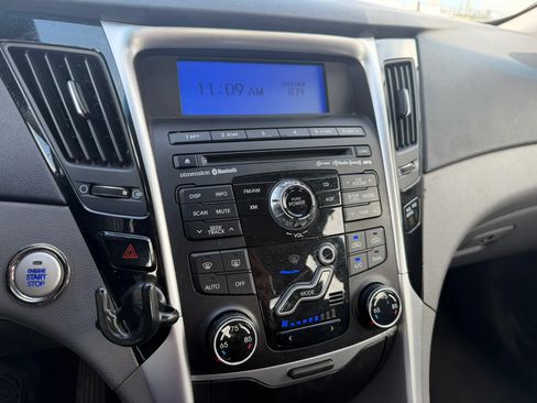 Used 2011 Hyundai Sonata Limited FWD image 18