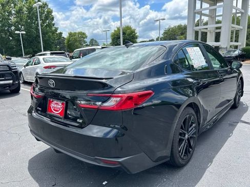 Used 2025 Toyota Camry SE FWD image 7