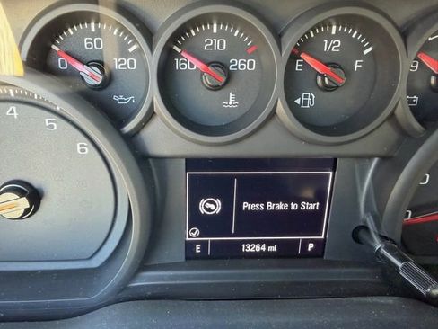 Used 2025 Chevrolet Silverado 1500 Custom Trail Boss AWD/4WD image 12