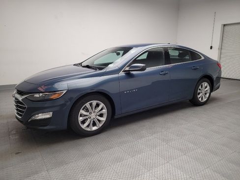 Used 2024 Chevrolet Malibu LT image 2