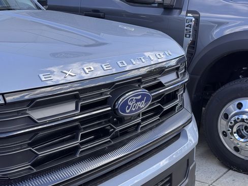 New 2026 Ford Expedition Max Active AWD/4WD image 6