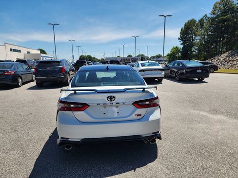 Used 2021 Toyota Camry TRD FWD image 5