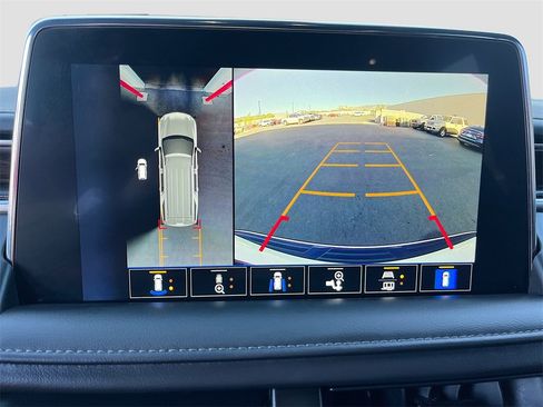 Used 2022 Chevrolet Tahoe Z71 w/ Luxury Package image 14