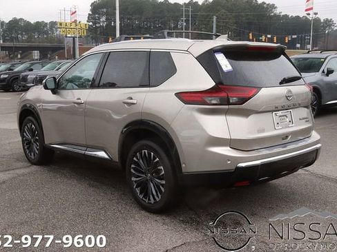 New 2026 Nissan Rogue Platinum w/ Platinum Premium Package AWD/4WD image 5